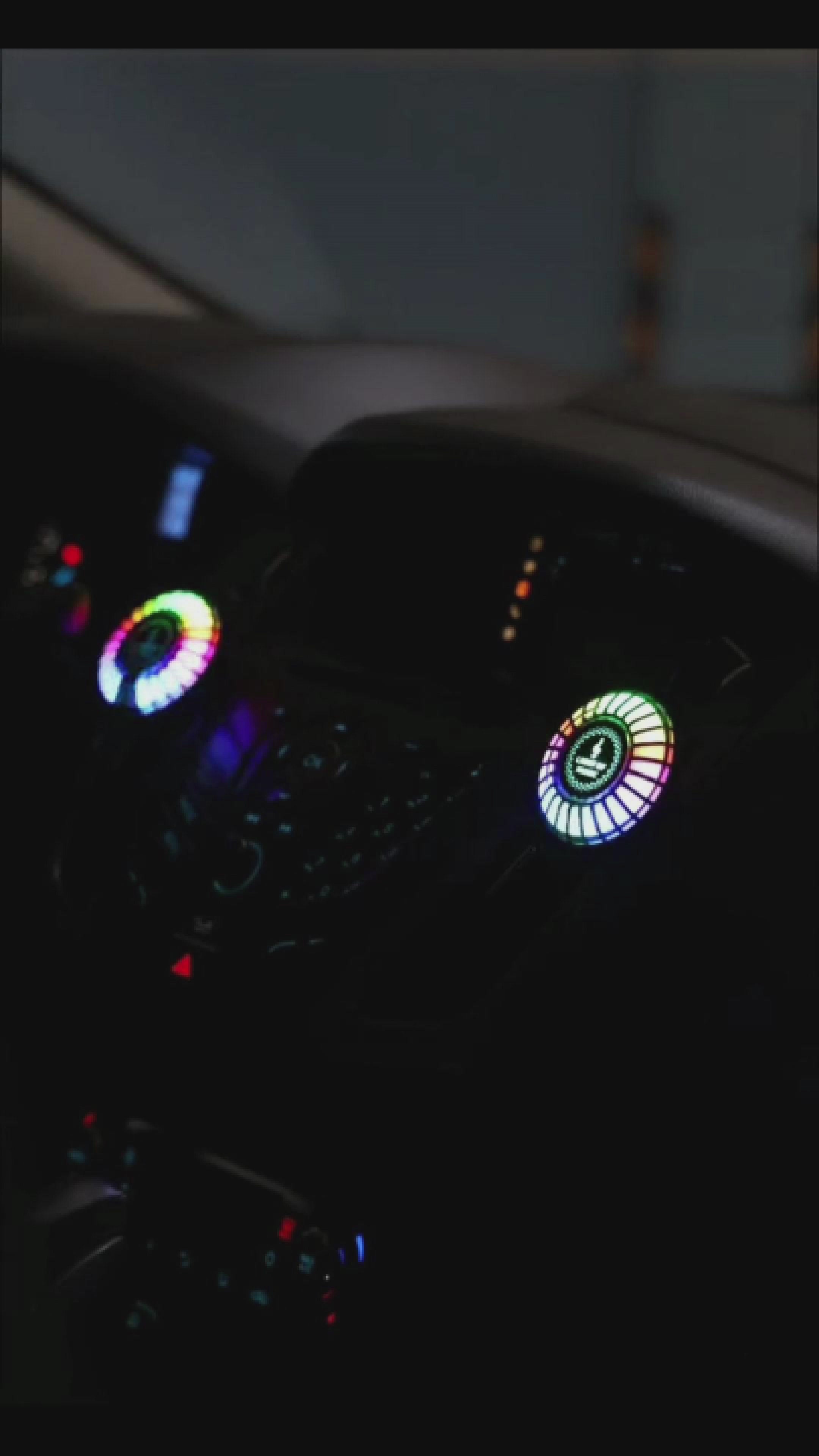 Încarcă clipul video: 